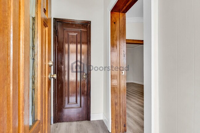 Foto del edificio - 2446 19th Ave