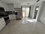 Foto principal - 11138 SW 6th St