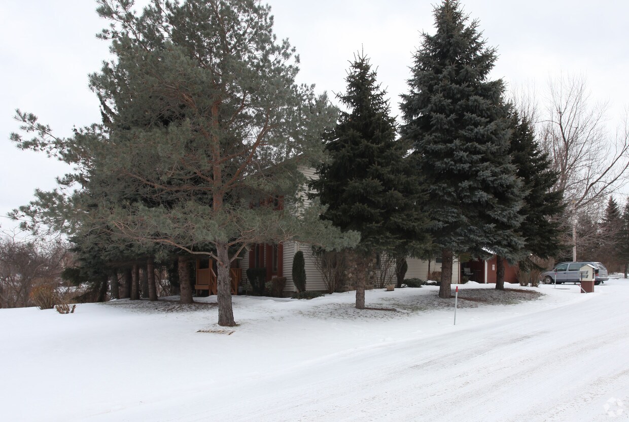 A Apartments in Macedon, NY