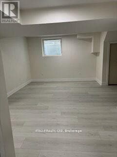 Building Photo - 376 Valleyway Dr