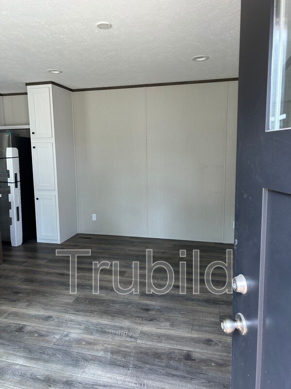 Building Photo - 214 Sussex Dr