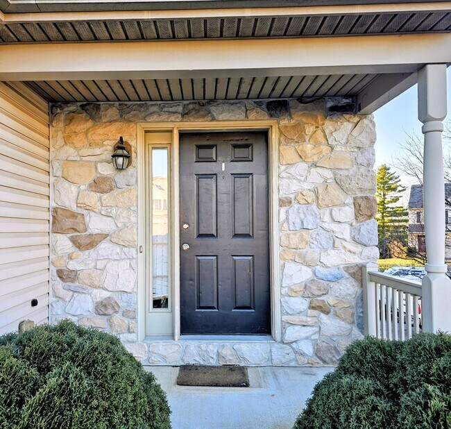 Foto del edificio - 21 Granite Dr