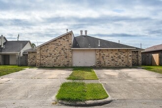 Building Photo - 5411 Regal Ridge Ln