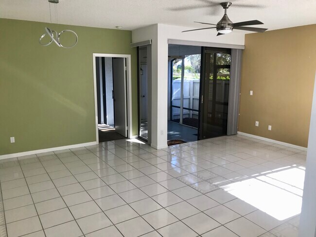 Foto del edificio - 11996 NW 11th St