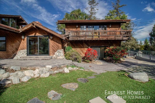 Building Photo - 11619 Lerdo Ave