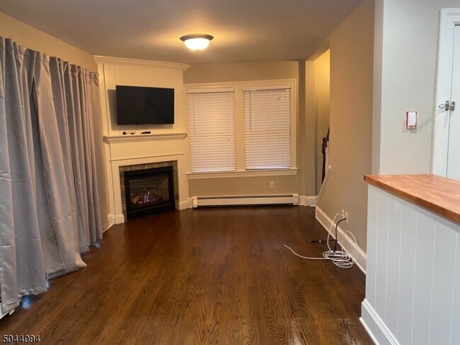 Building Photo - 99 Kitchell Rd