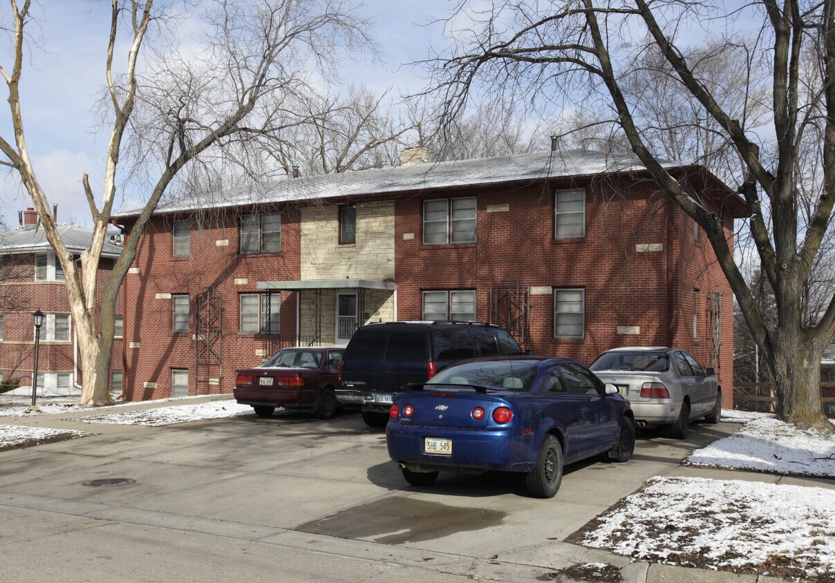 Primary Photo - 6604 Pratt St
