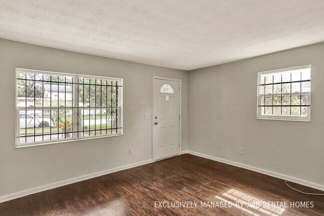 Building Photo - 3838 Dawson St