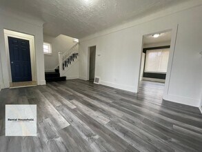 Building Photo - 15740 Stout St