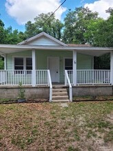 Building Photo - 1322 Kramer St
