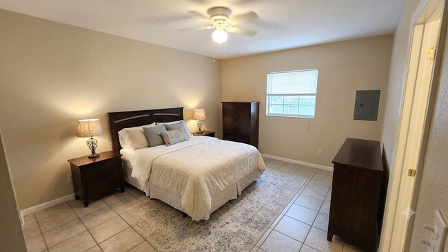 Foto del edificio - 716 21st St N