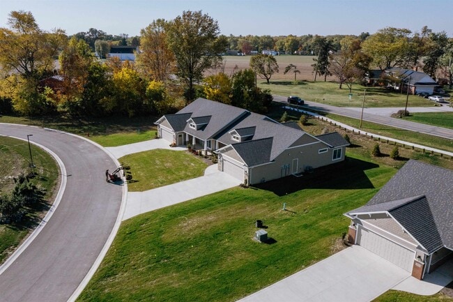 Building Photo - 3209 W Bartlett Dr