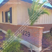 Building Photo - 1229 E Manhatton Dr