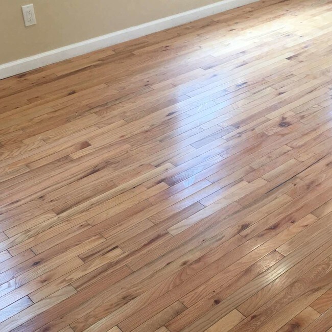 Building Photo - 822 Faile St