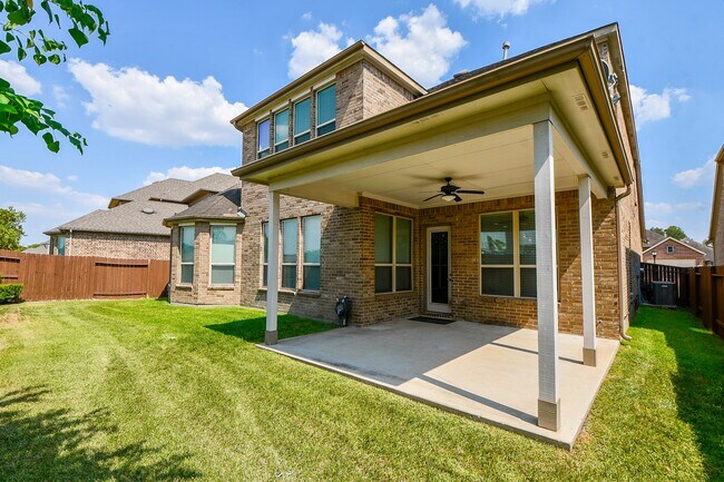 Foto del edificio - 25106 Sundance Park Ln