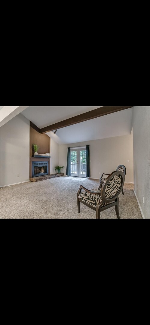 Foto del edificio - Perfect Duplex in Quiet, Cozy Shadowlake
