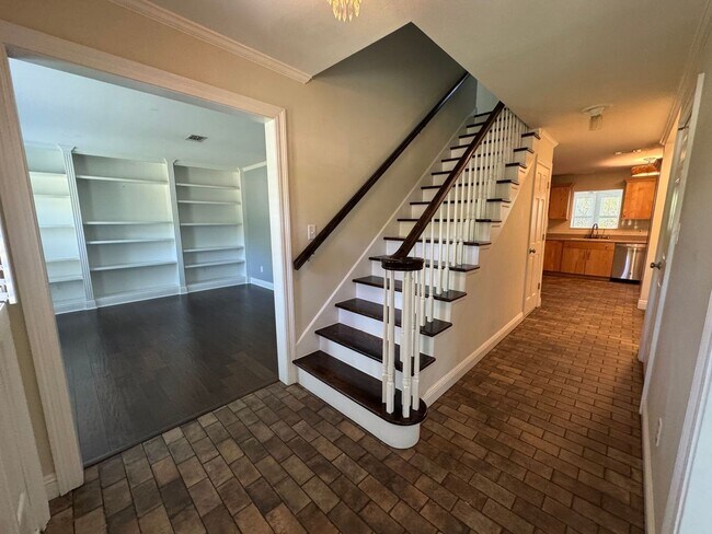 Foto del edificio - Pensacola - Inverness - 3 bedroom, 2 bathroom