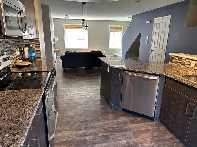 Photo du bâtiment - 3305 Orchards Link SW