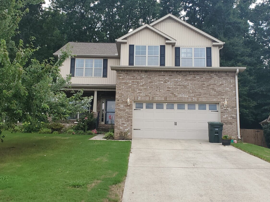 Foto principal - 6801 Wintercrest Way SE