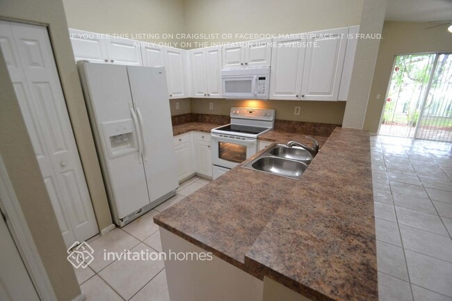 Building Photo - 18781 SW 25th Ct