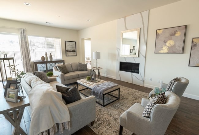 Foto del edificio - 5878 Lady Bells Dr