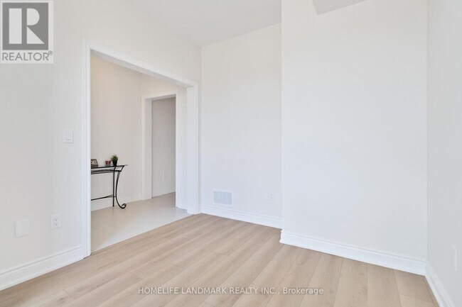 Building Photo - 3303 Sixth Line