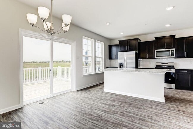Building Photo - 5014 MacDonough Pl