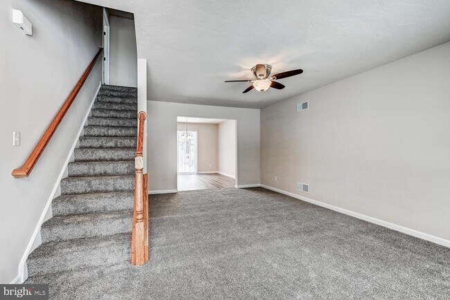 Foto del edificio - 180 Breezewood Dr