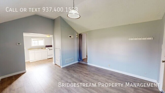 Foto del edificio - Cozy ground level 1 bedroom, 1 bath unit i...