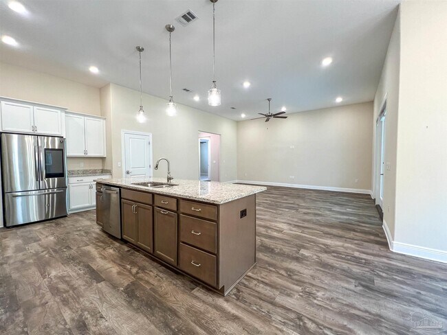 Foto del edificio - 8010 Majestic Cypress Dr