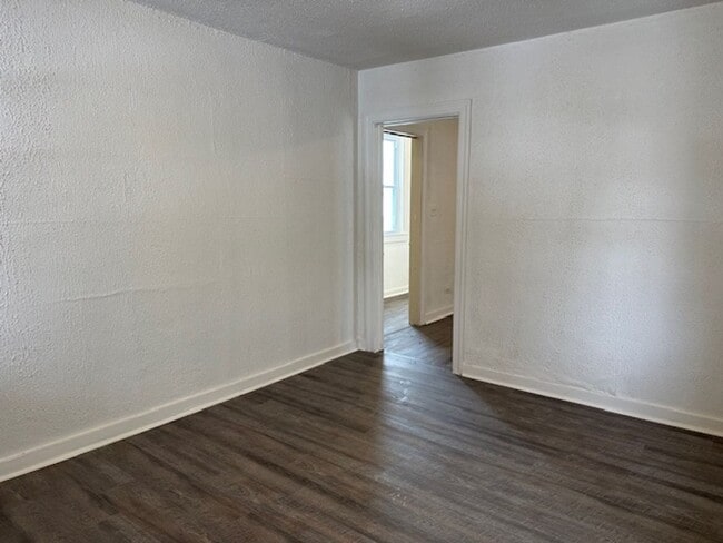 Foto del edificio - 281 Hoffman Ave