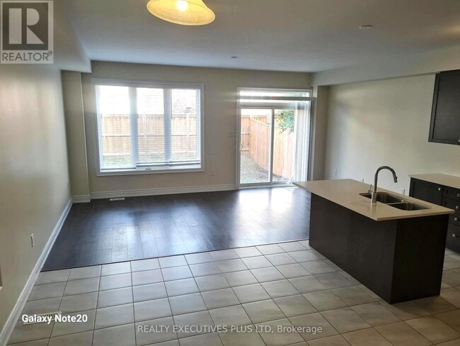 Building Photo - 7694 Shagbark Ave