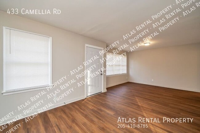 Building Photo - 433 Camellia Rd