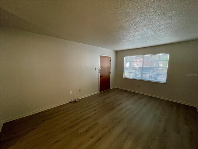 Foto del edificio - 4507 9th St W