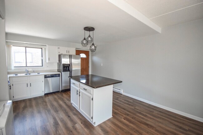 Foto del edificio - 962 N Rohlwing Rd