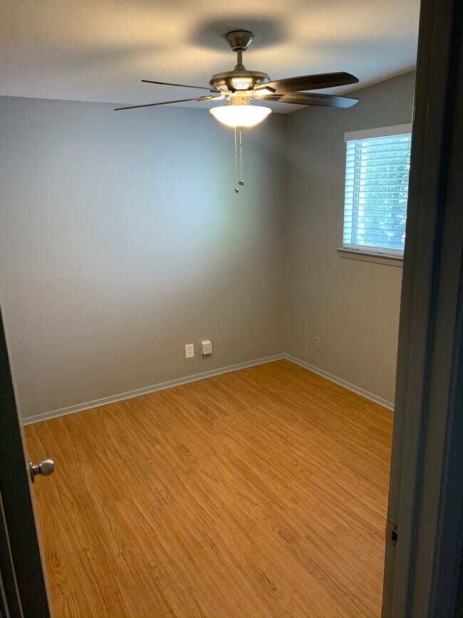 Bedroom 1 - 505 Kenniston Dr