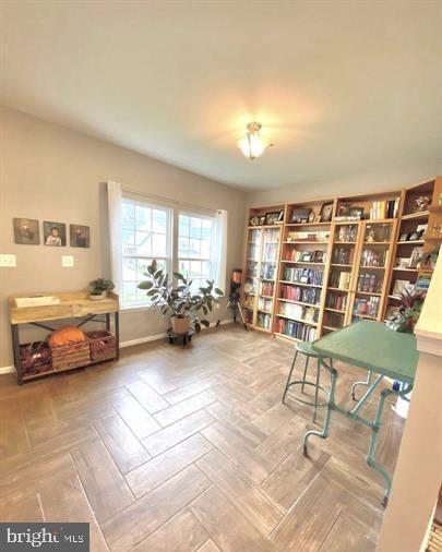 Foto del edificio - 9411 Wood Creek Cir