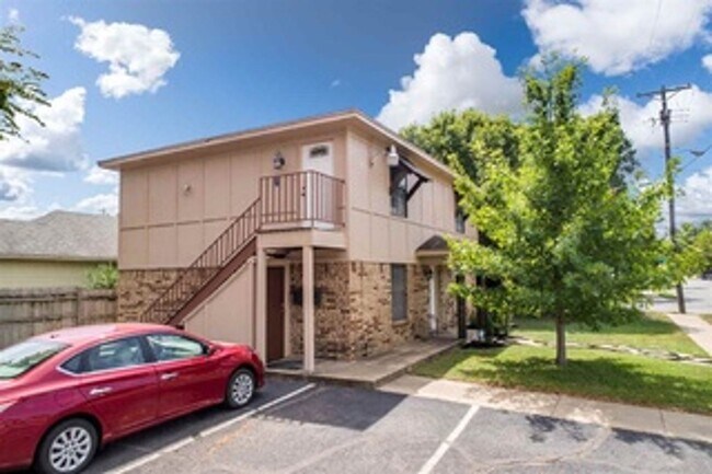 Foto del edificio - 2 Bed/2 Bath