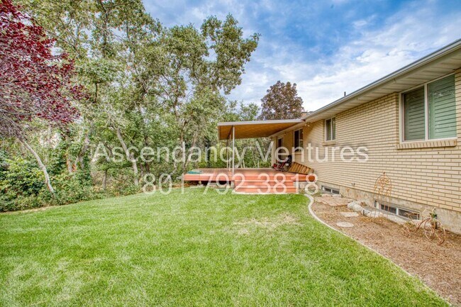 Building Photo - 11340 S 2235 E