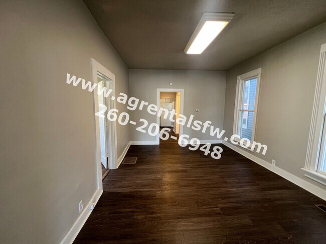 Building Photo - 1308 Marion St