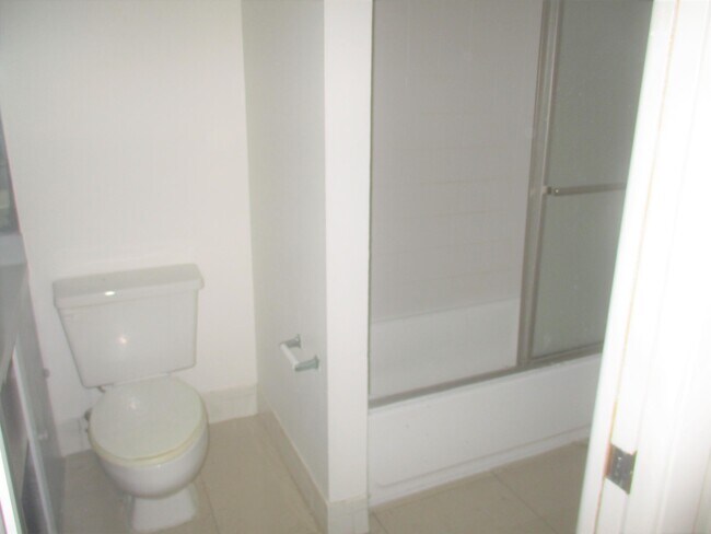 Foto del edificio - 1823 Fairview Villas Dr