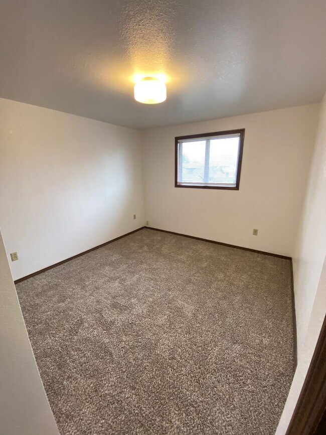 Foto del edificio - Newly Renovated 3 Bedroom, 1.5 Bath House ...