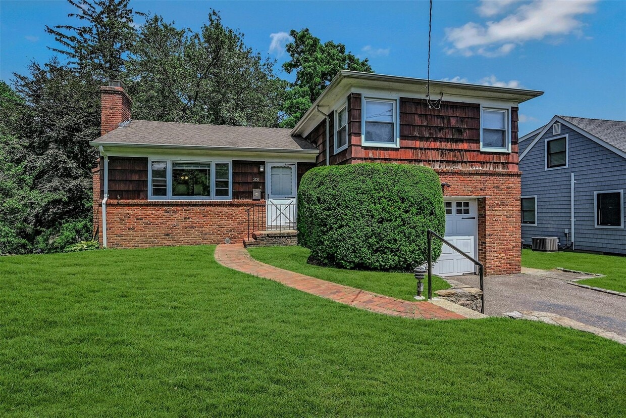 Primary Photo - 33 Chestnut St