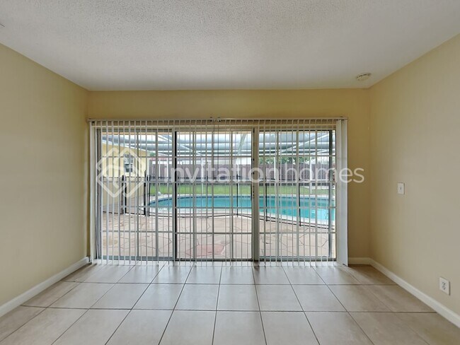 Building Photo - 7512 NW 40th Pl