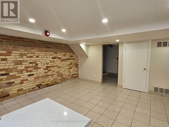 Photo du bâtiment - 149 Gerrard St E
