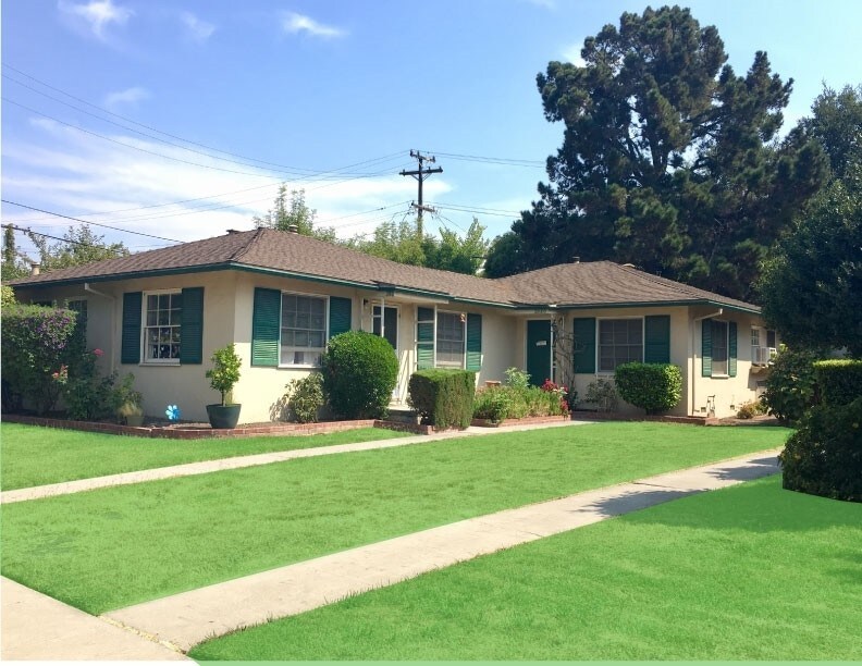 Primary Photo - Duplex