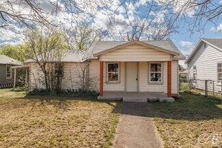Building Photo - 1526 Sewell St