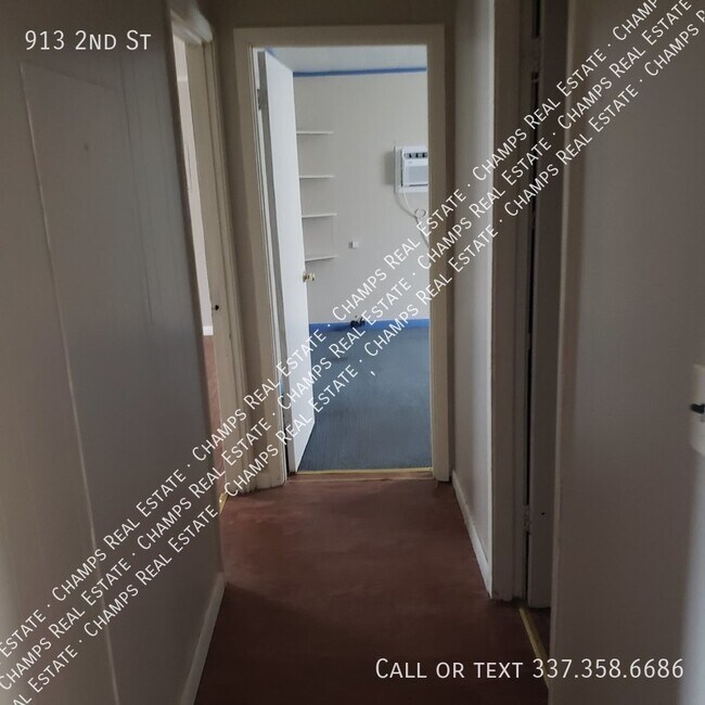 Foto del edificio - 913 2nd St