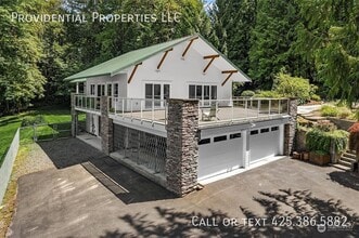 Building Photo - 1722 264th Ave NE