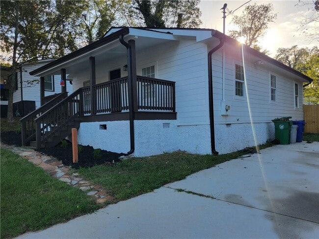 Building Photo - 768 4th St